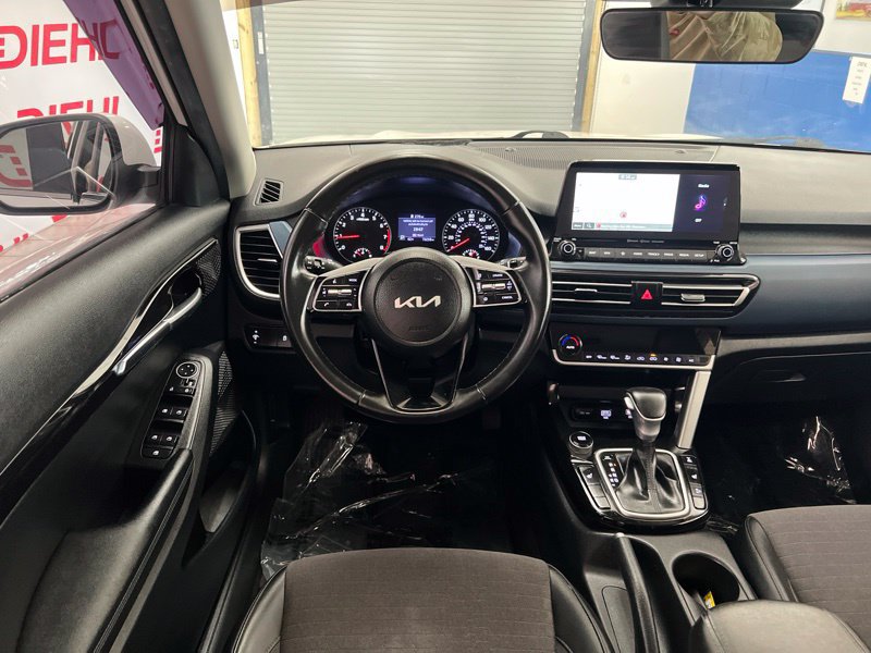 Used 2023 Kia Seltos Nightfall Edition AWD/4WD image 31
