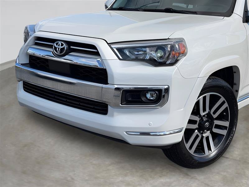 Used 2021 Toyota 4Runner Limited AWD/4WD image 3