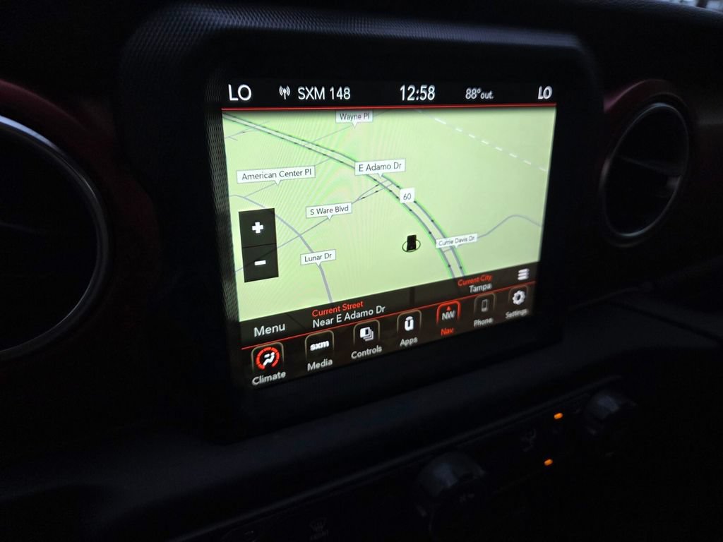 Used 2022 Jeep Wrangler Rubicon AWD/4WD image 34