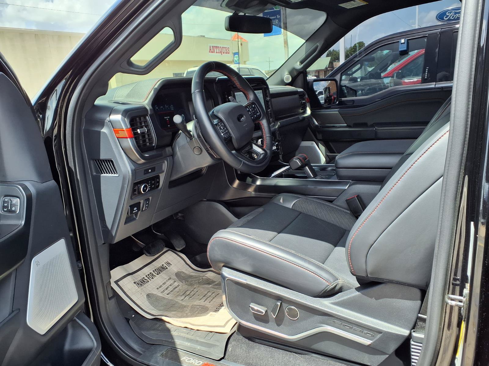 Used 2025 Ford F150 Raptor AWD/4WD image 12