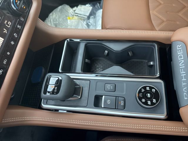 New 2026 Nissan Pathfinder Platinum w/ Cargo Package AWD/4WD image 23