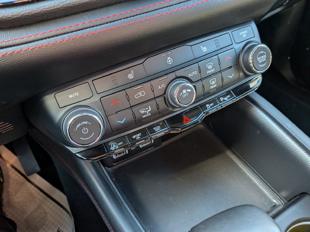 Used 2026 Dodge Durango GT RWD image 30