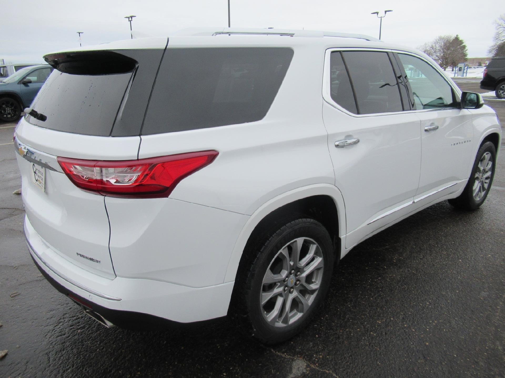 Certified 2021 Chevrolet Traverse Premier w/ LPO, Floor Liner Package AWD/4WD image 5