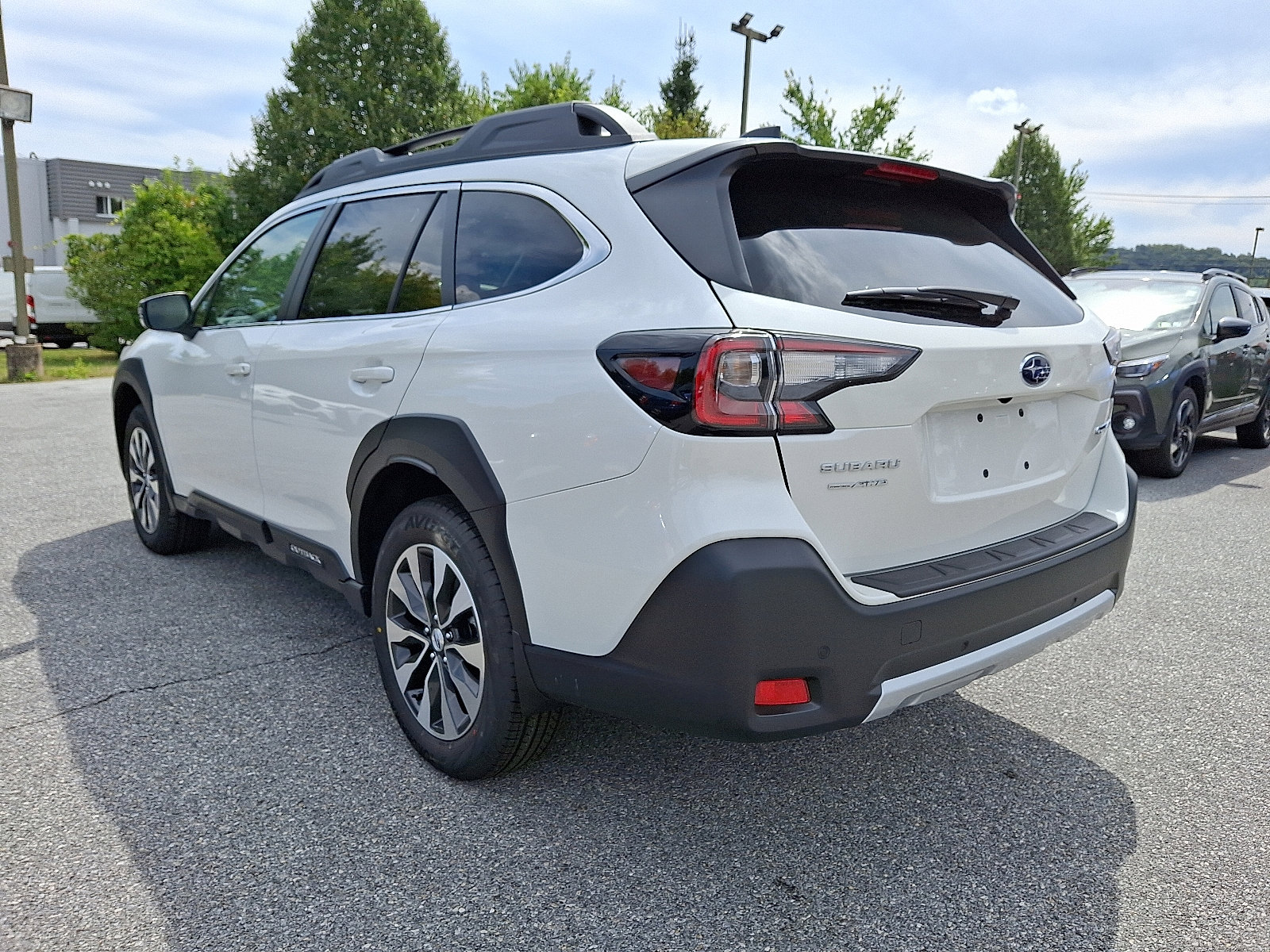New 2025 Subaru Outback Limited image 3