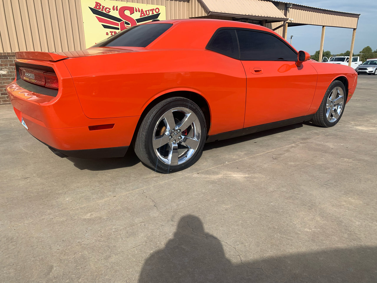 Used 2009 Dodge Challenger R/T image 2