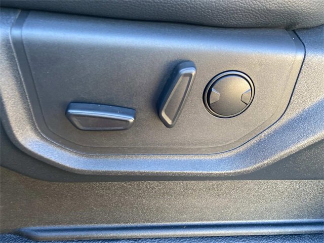 Used 2022 Ford F250 Lariat w/ Black Appearance Package image 21