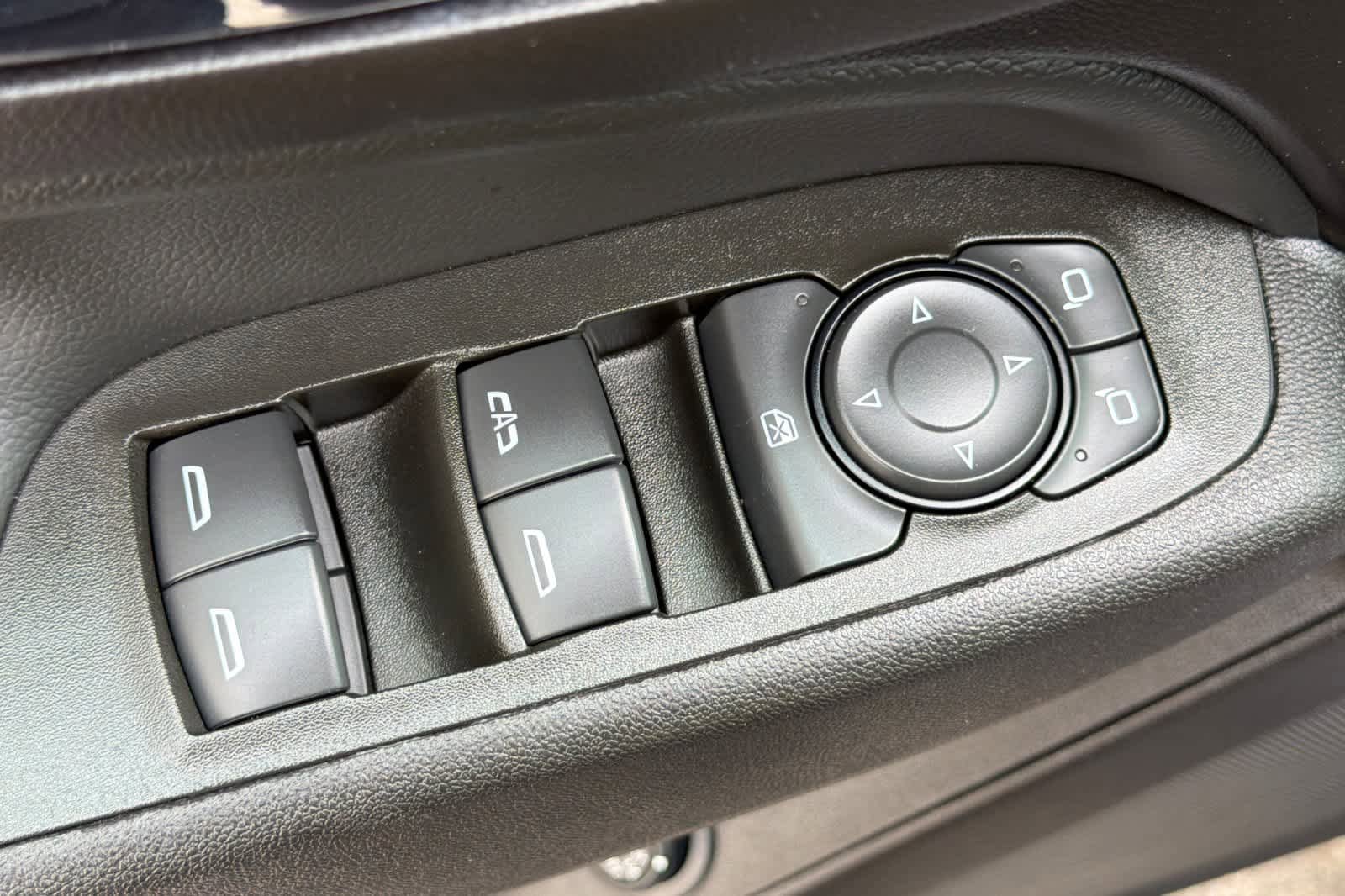 Used 2024 Chevrolet Equinox LT AWD/4WD image 13