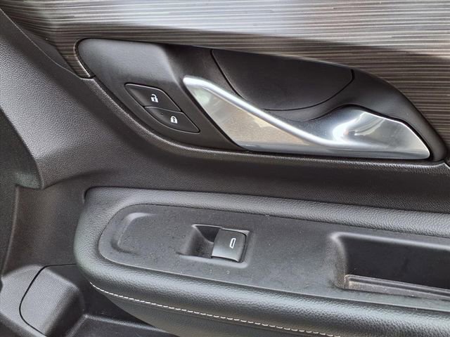 Used 2024 GMC Terrain SLT image 22