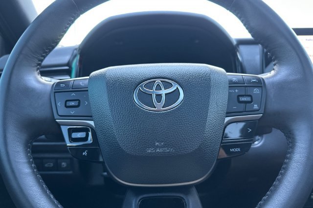 Used 2026 Toyota Camry XSE AWD/4WD image 25