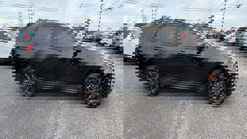 Certified 2024 Chevrolet Equinox RS w/ RS Leather Package image 4