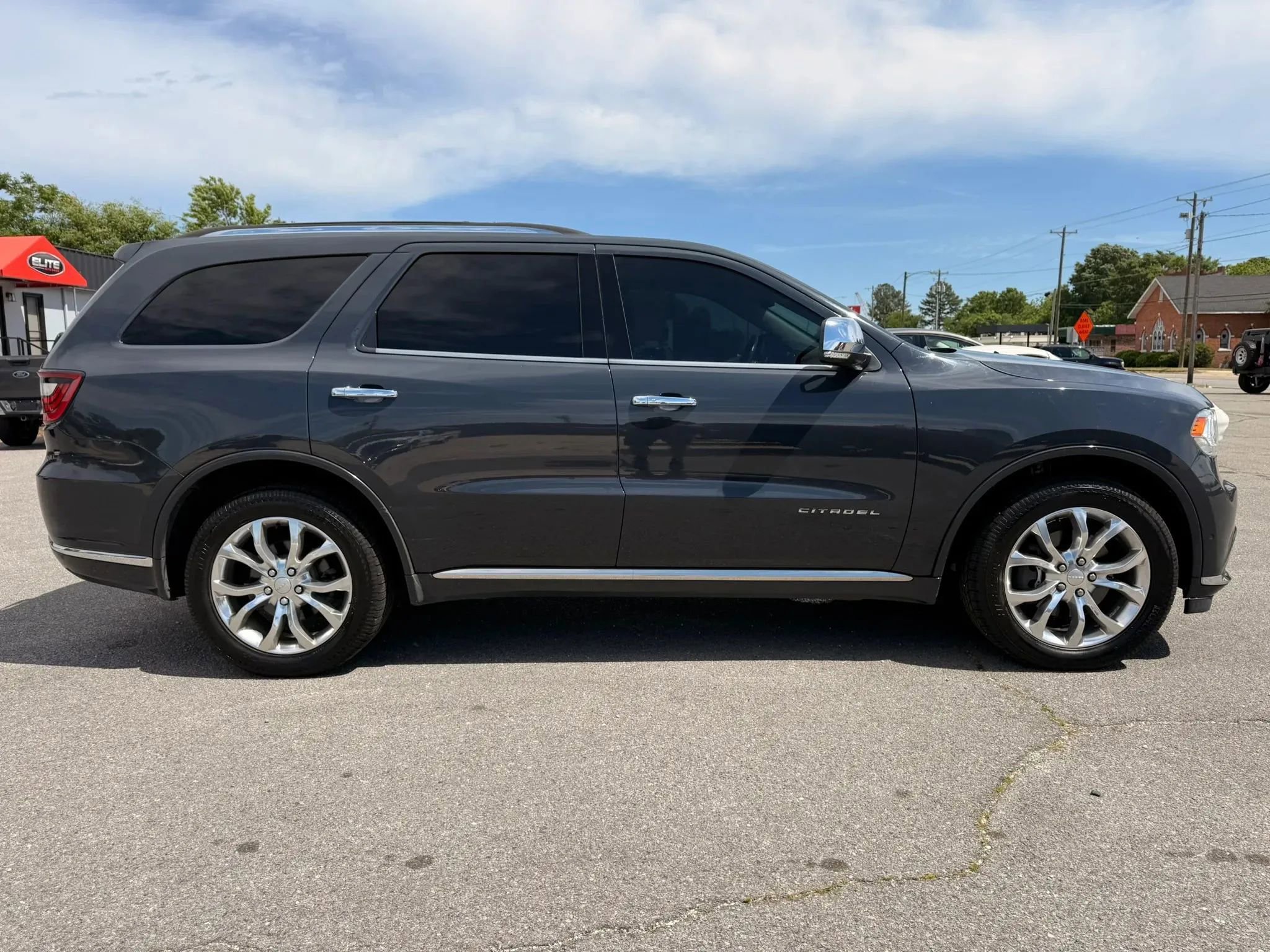 Used 2018 Dodge Durango Citadel w/ Technology Group AWD/4WD image 10