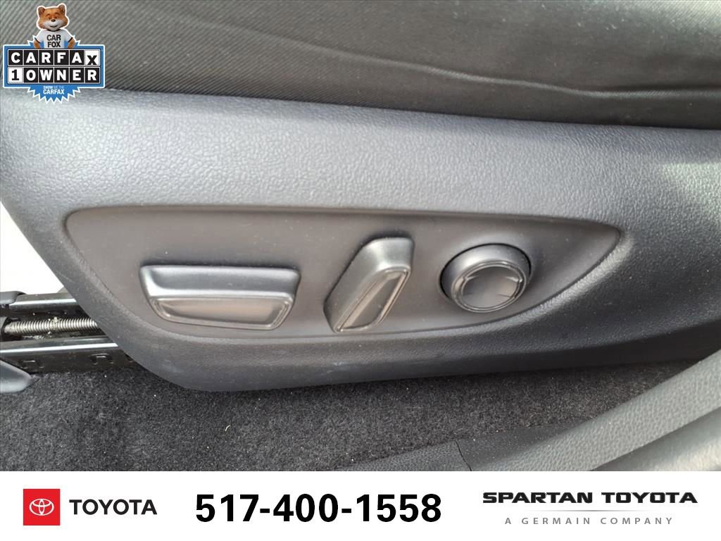 Used 2025 Toyota RAV4 XLE image 15