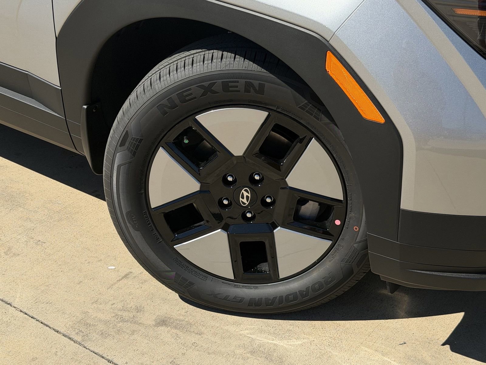 New 2026 Hyundai Santa Fe SEL FWD image 9