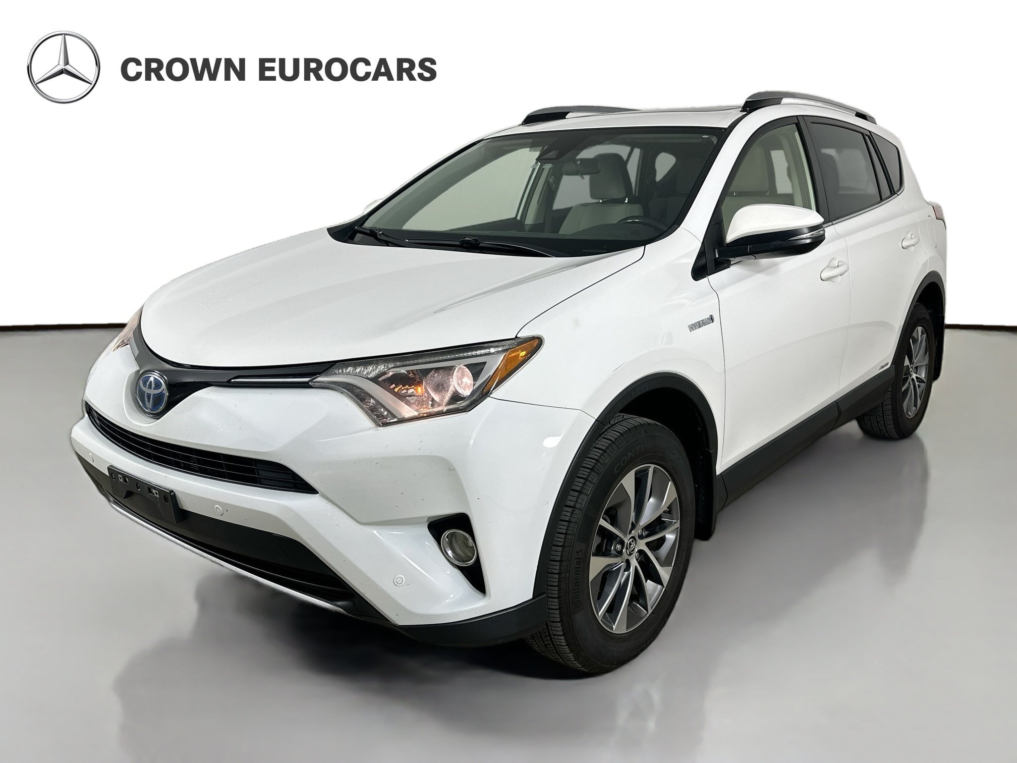 Used 2018 Toyota RAV4 XLE w/ Convenience Package AWD/4WD image 1