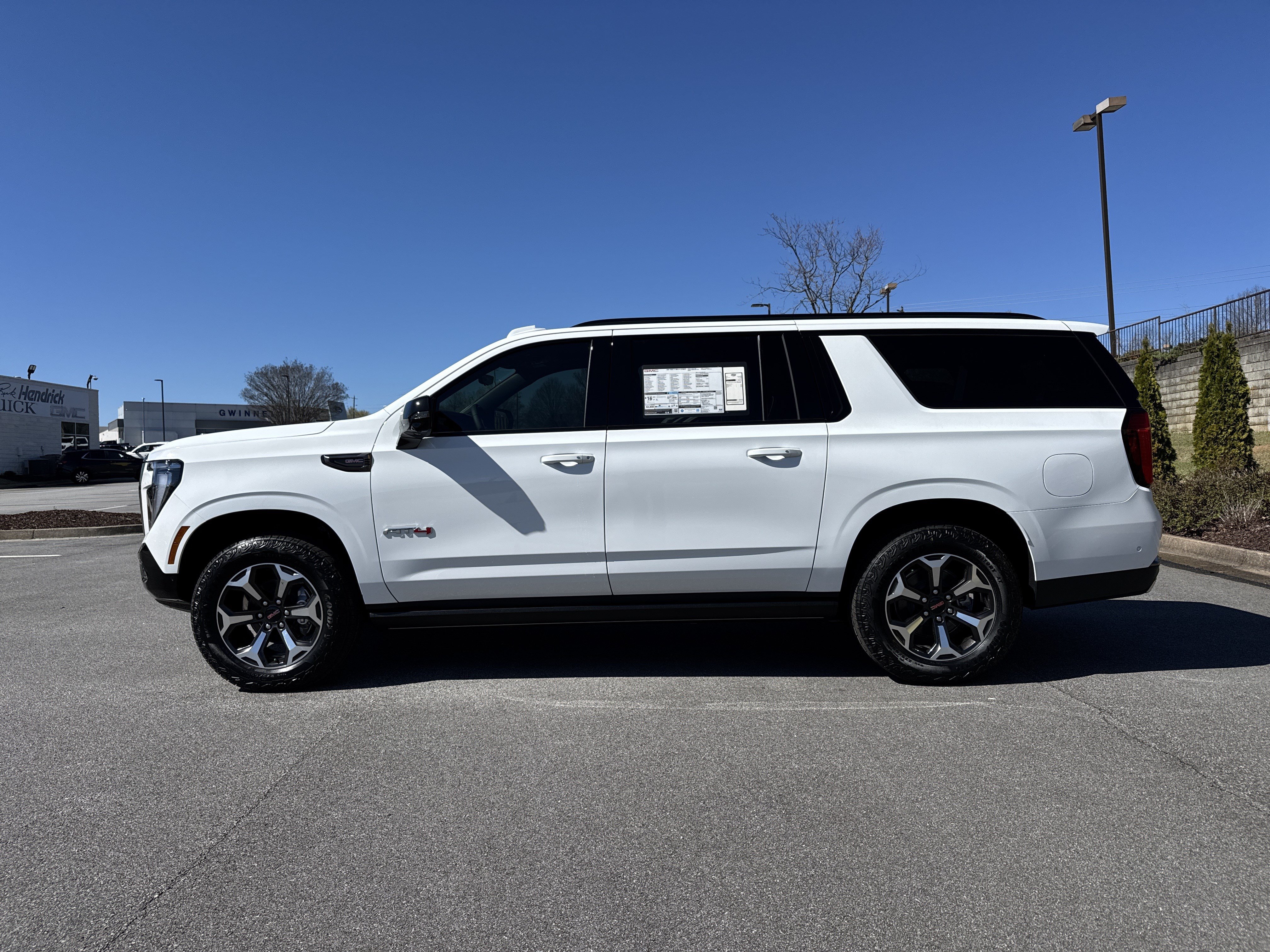 New 2026 GMC Yukon XL AT4 Ultimate AWD/4WD image 7