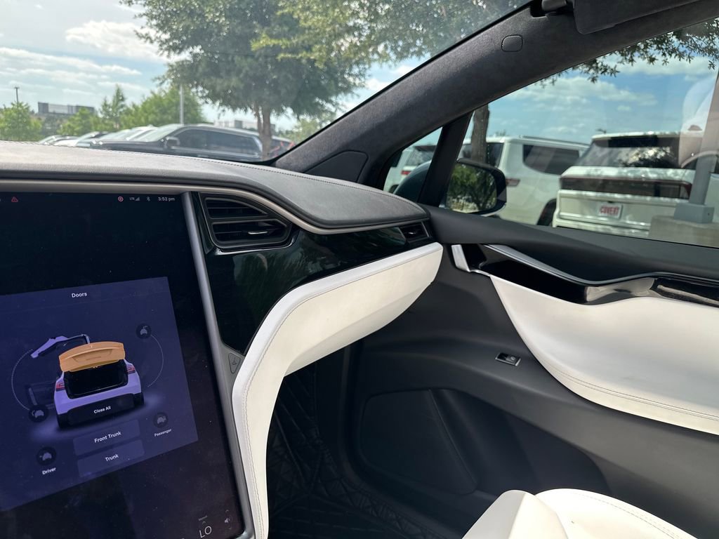 Used 2019 Tesla Model X Long Range AWD/4WD image 25