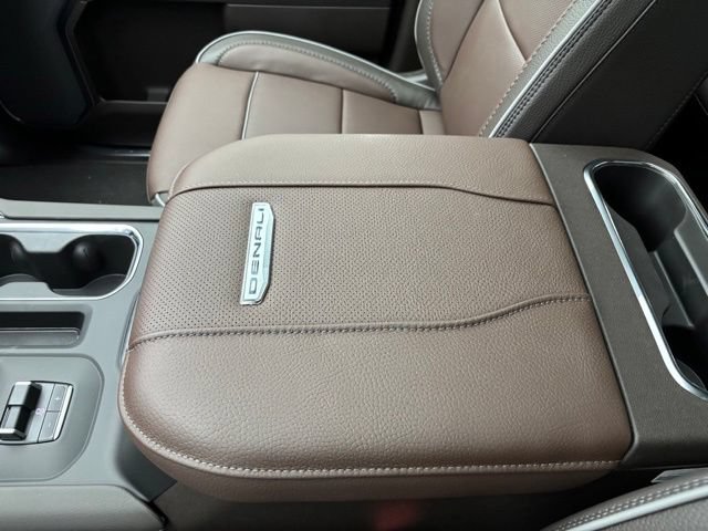 New 2026 GMC Sierra 2500 Denali w/ Denali Reserve Package AWD/4WD image 33