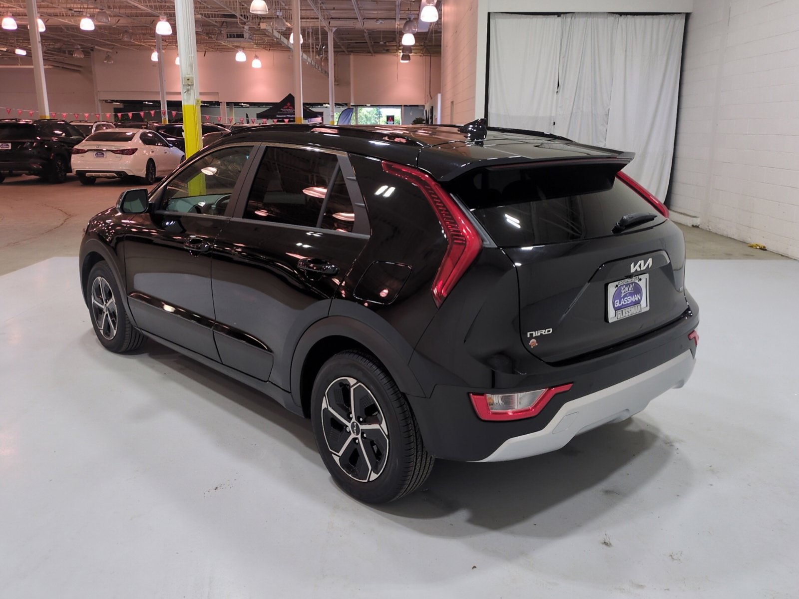 Certified 2024 Kia Niro EX FWD image 5