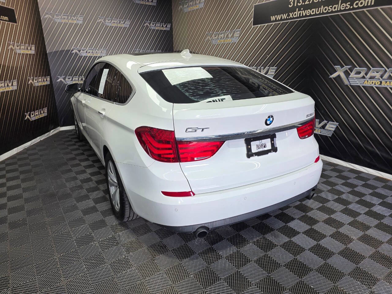 Used 2011 BMW 535i Gran Turismo RWD image 11