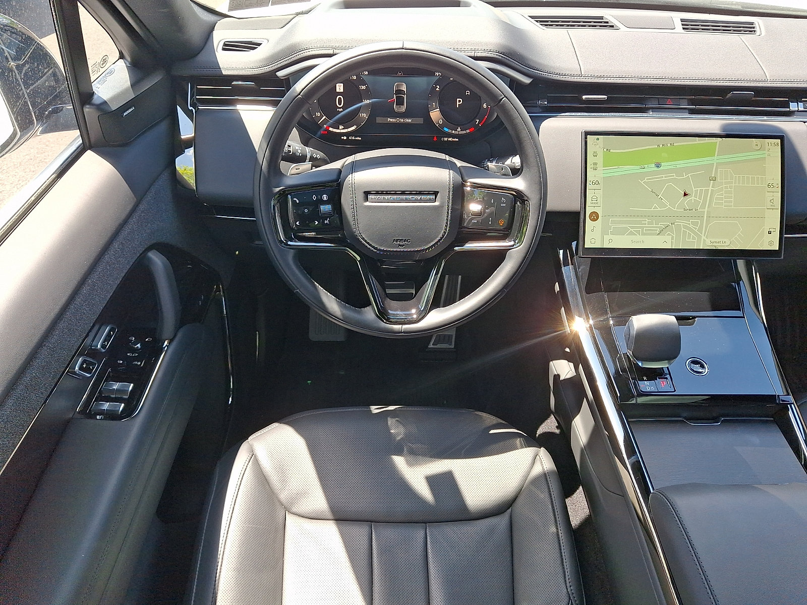 Used 2024 Land Rover Range Rover Sport Dynamic SE AWD/4WD image 4
