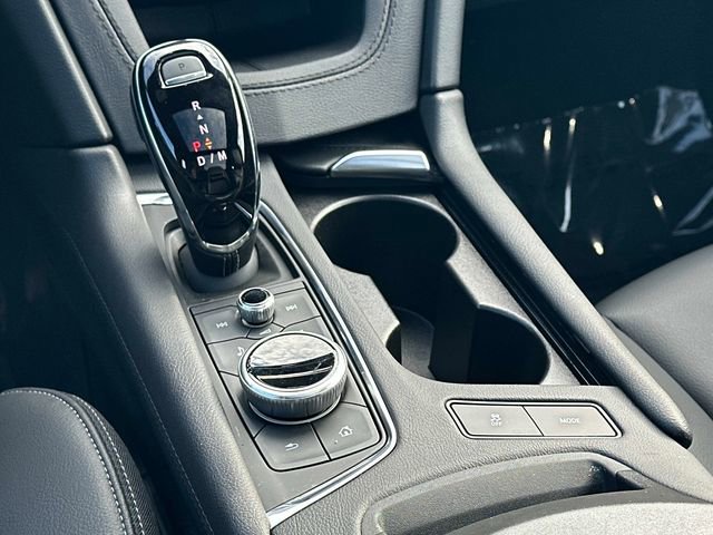 Used 2025 Cadillac XT6 Luxury image 5