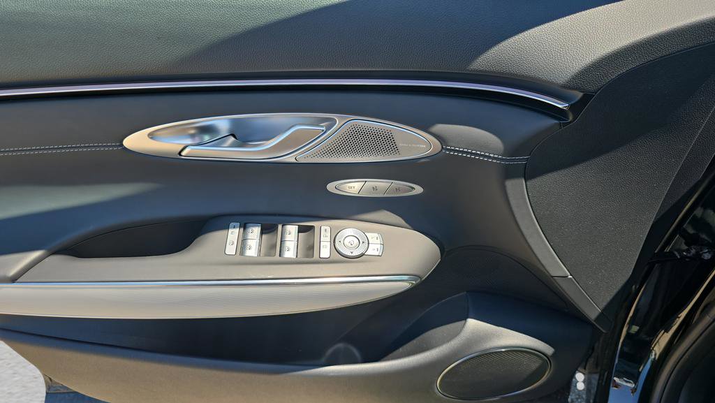 New 2026 Genesis GV70 2.5T Advanced AWD/4WD image 16