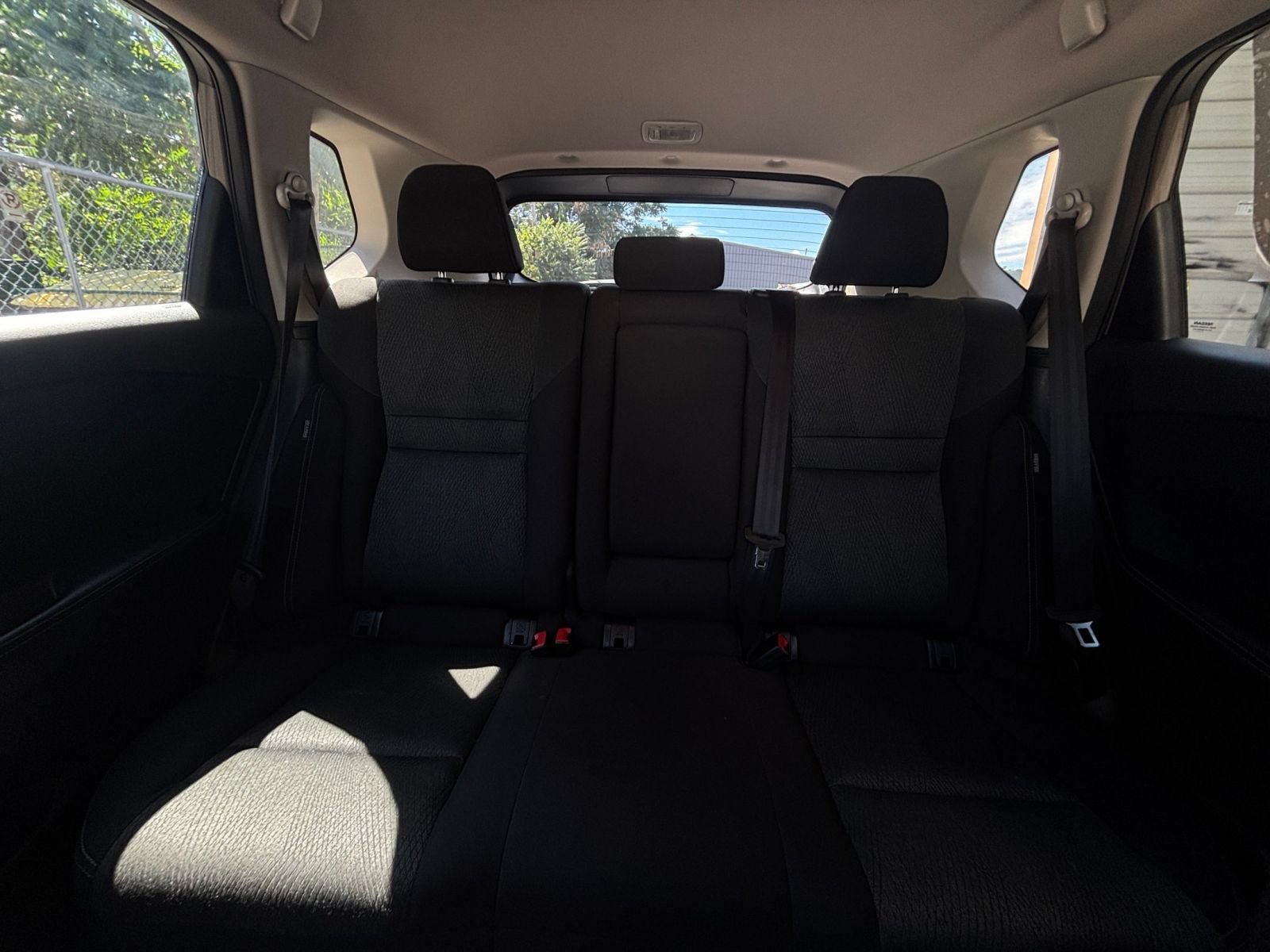 Used 2025 Nissan Rogue SV AWD/4WD image 37