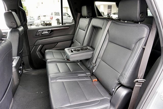 Used 2025 Chevrolet Tahoe LS AWD/4WD image 23