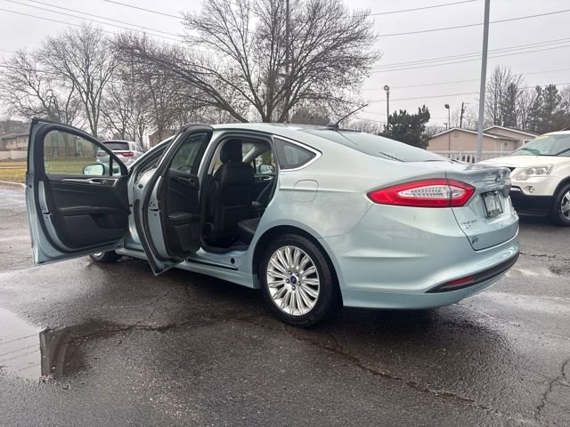 Used 2013 Ford Fusion SE image 32