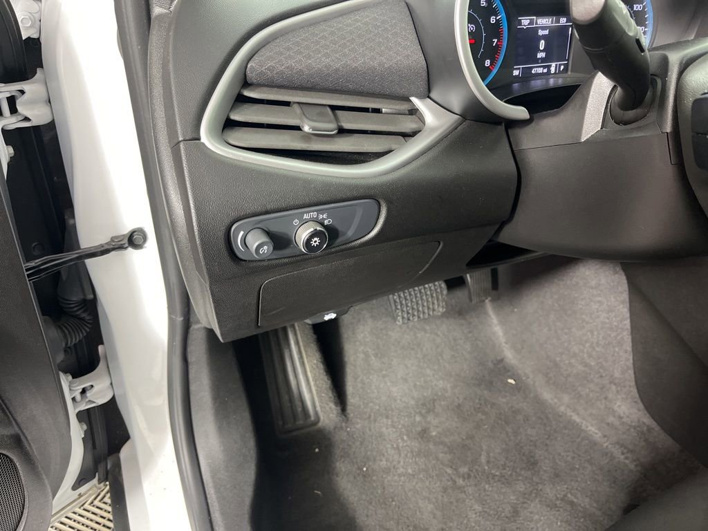 Used 2024 Chevrolet Malibu LT image 24