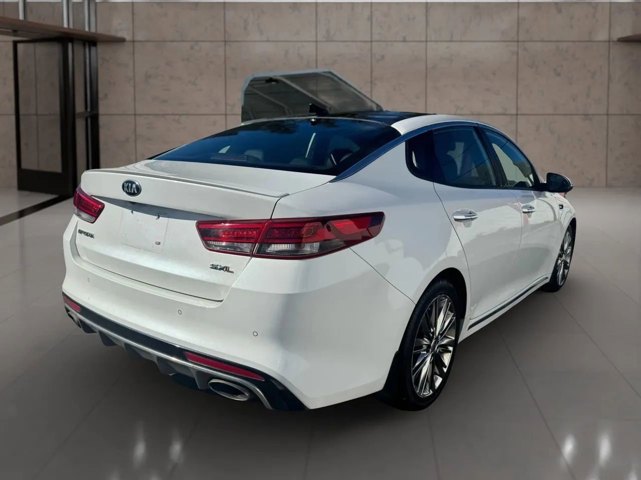 Used 2016 Kia Optima SX w/ Chrome Wheel Package image 6