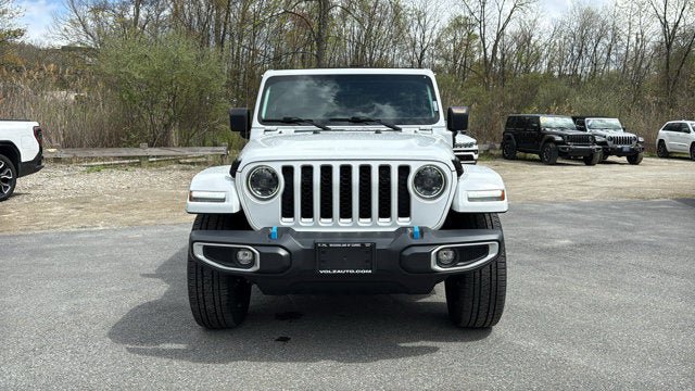 Certified 2023 Jeep Wrangler Unlimited Sahara w/ Cold Weather Group AWD/4WD image 3