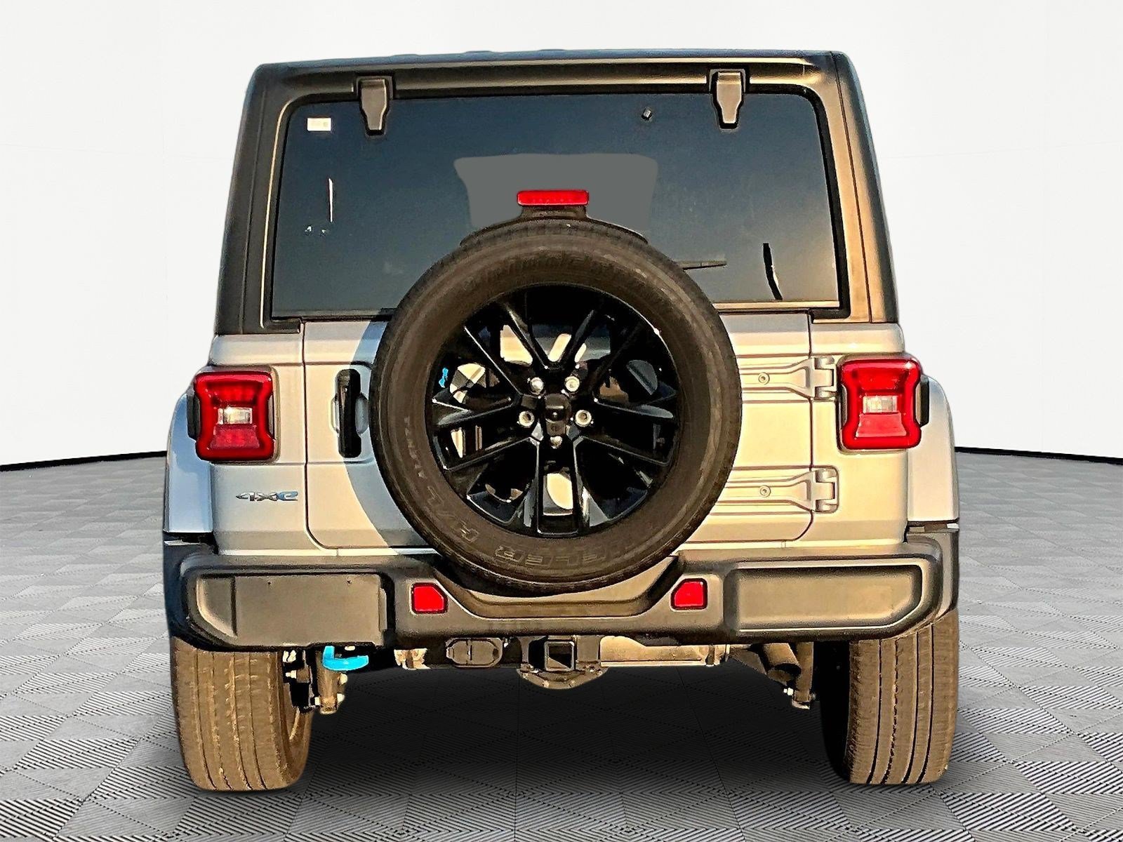 Used 2022 Jeep Wrangler Unlimited Sahara w/ Cold Weather Group AWD/4WD image 5