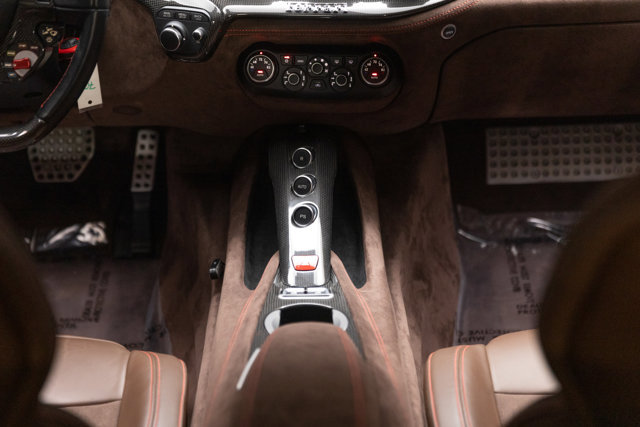 Used 2014 Ferrari F12 Berlinetta image 9