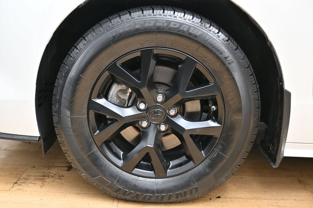 Used 2021 Toyota Sienna LE FWD image 34