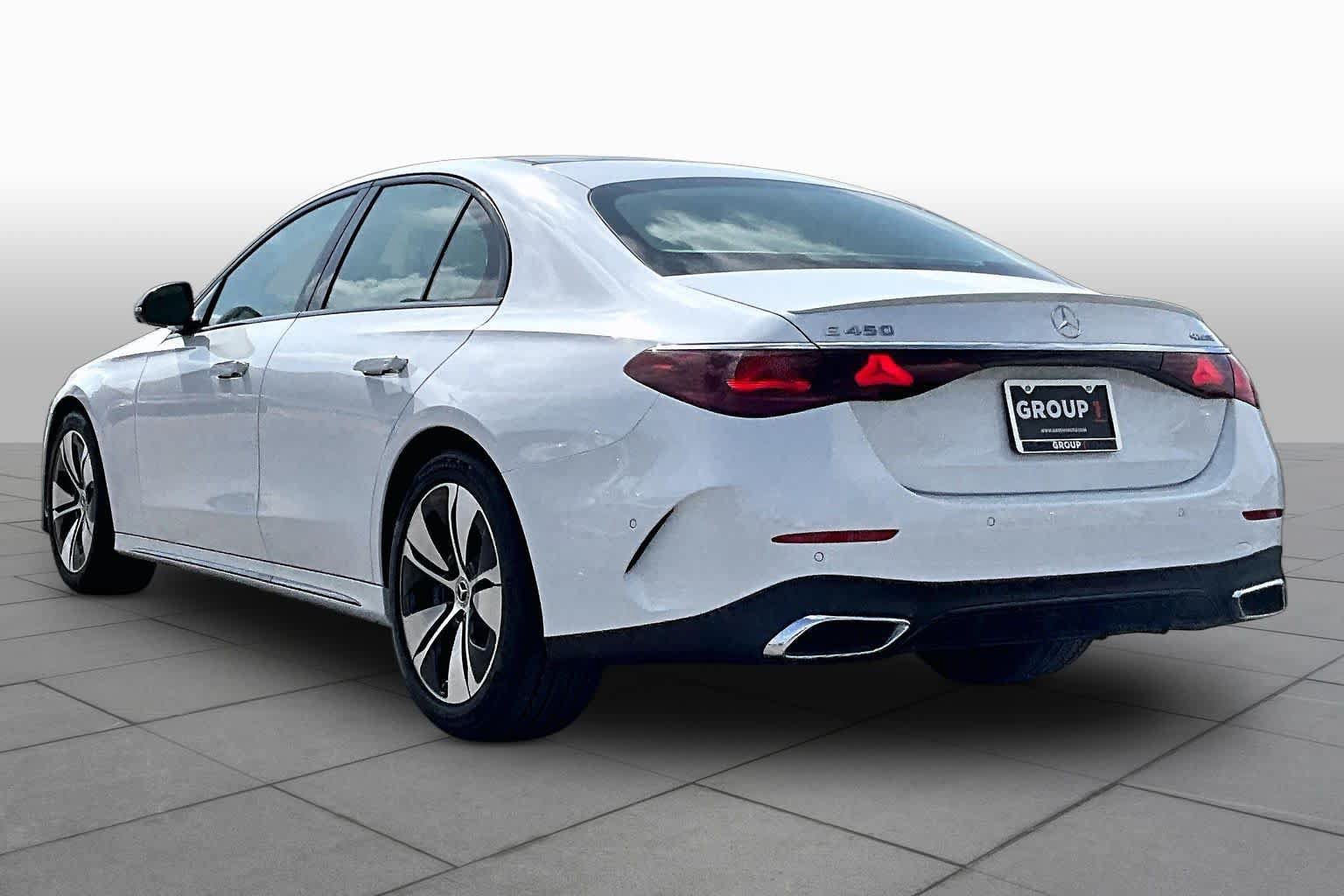 New 2026 Mercedes-Benz E 450 4MATIC Sedan image 4