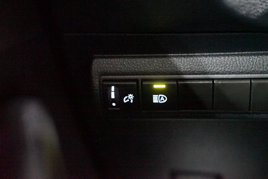 Certified 2024 Toyota Corolla LE image 22