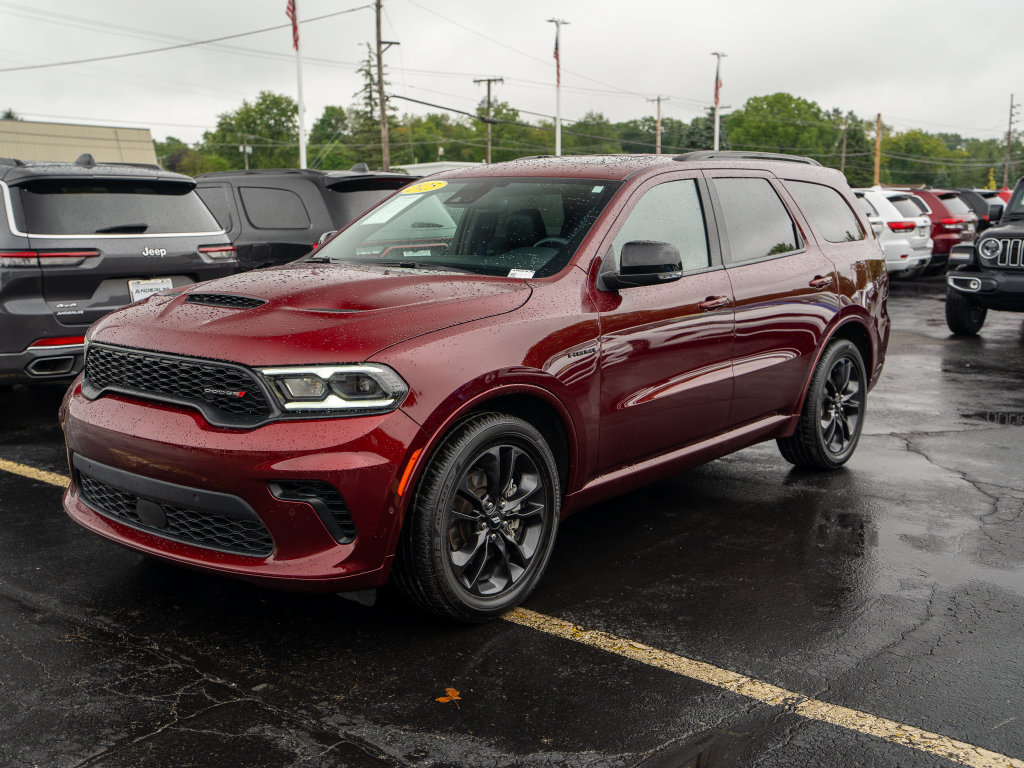 Used 2025 Dodge Durango R/T AWD/4WD image 2