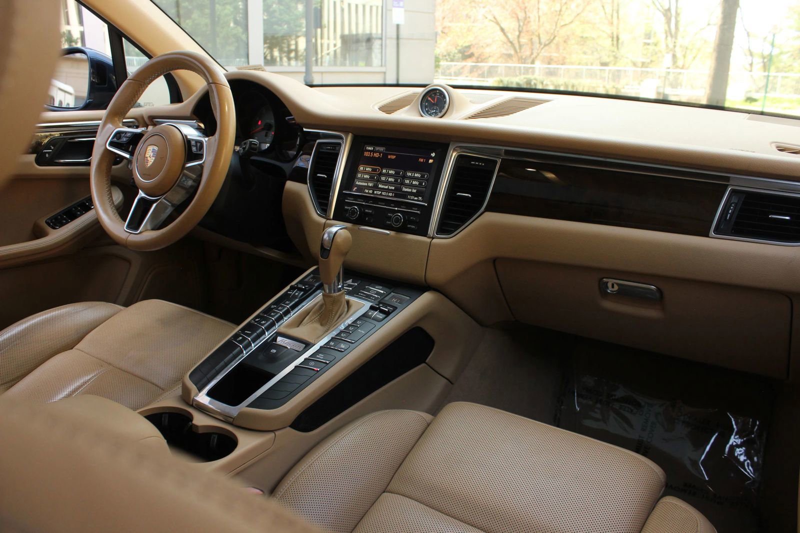 Used 2016 Porsche Macan S w/ Premium Package Plus image 26