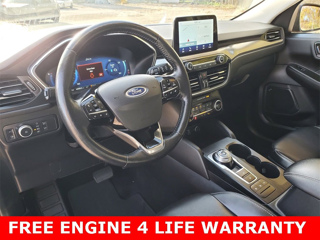 Used 2021 Ford Escape Titanium w/ Class II Trailer Tow Package image 11