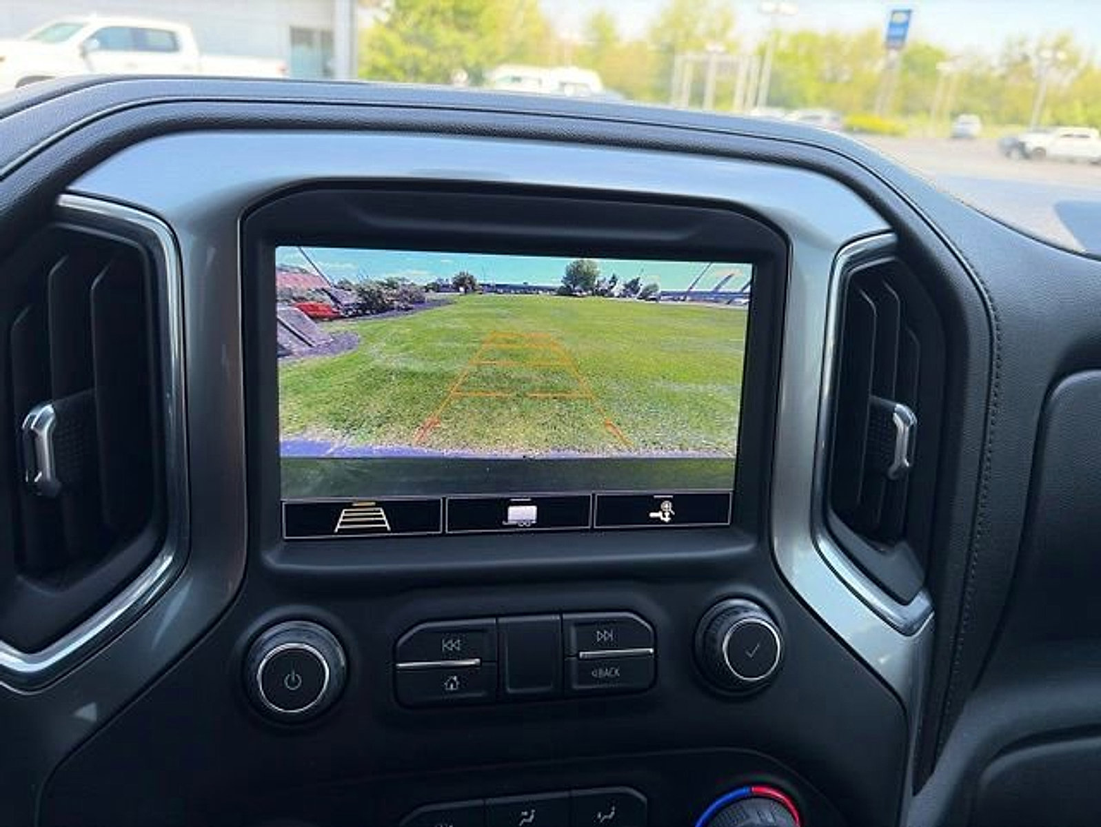 Certified 2020 Chevrolet Silverado 1500 LT Trail Boss AWD/4WD image 14