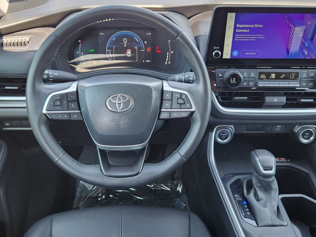 Used 2024 Toyota Grand Highlander AWD Hybrid image 3