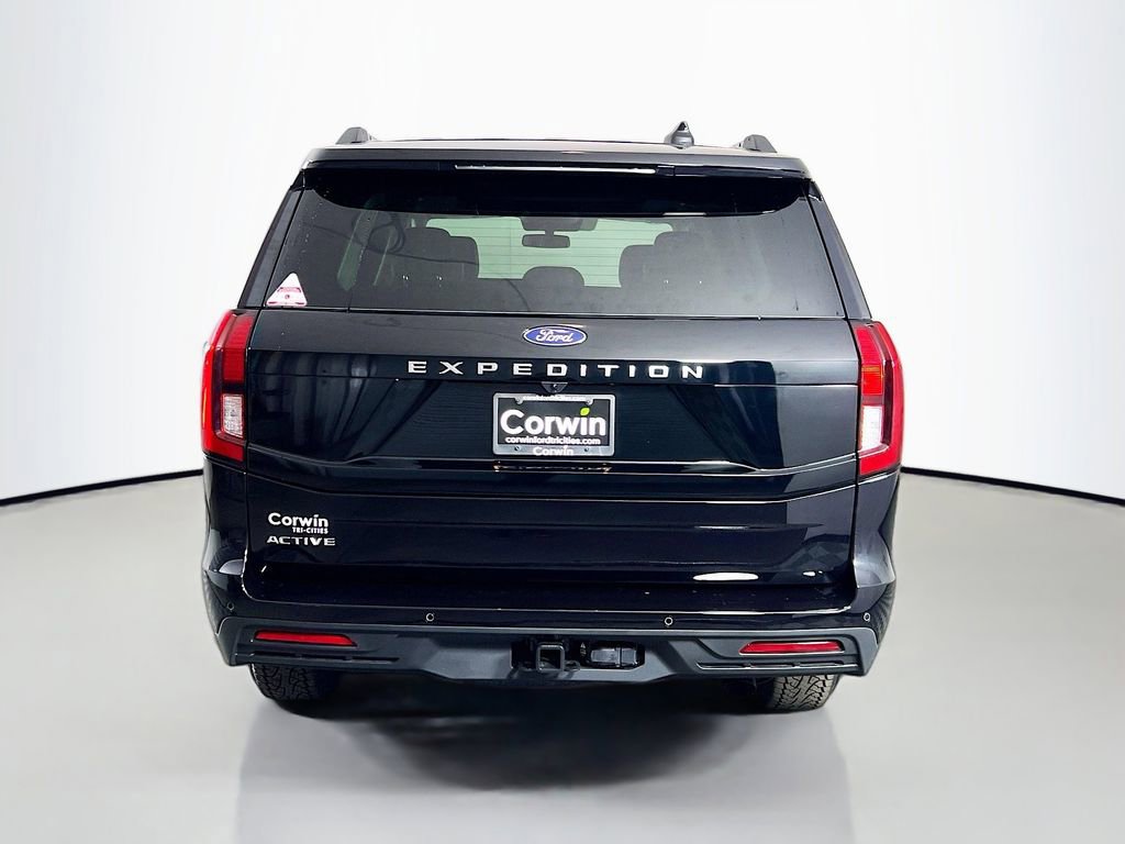 New 2026 Ford Expedition Active image 14