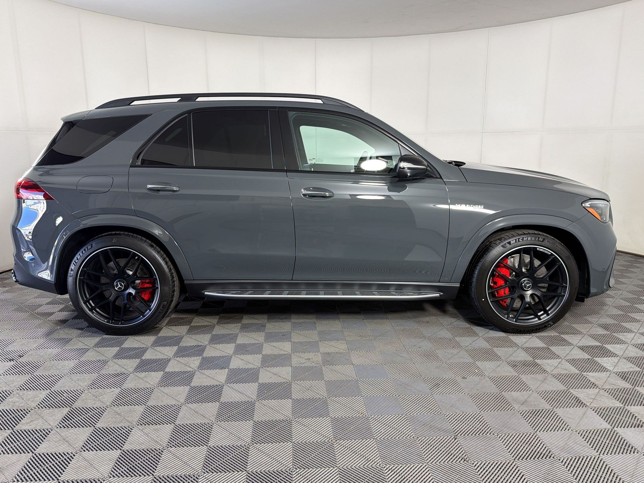New 2026 Mercedes-Benz GLE 63 AMG S image 8