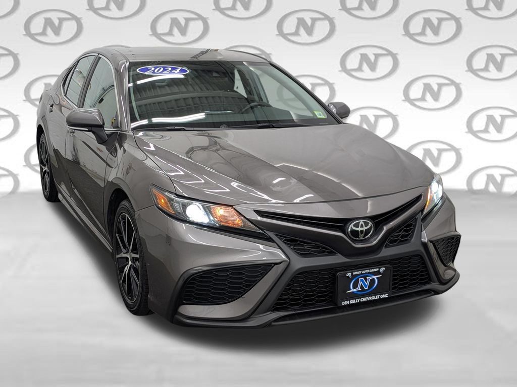 Used 2024 Toyota Camry SE FWD image 25