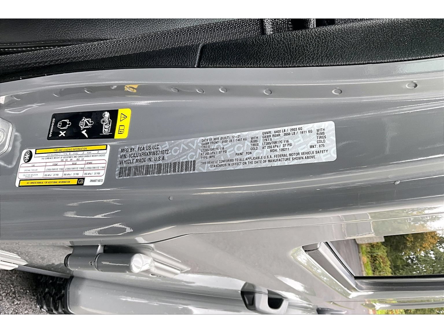 Used 2021 Jeep Wrangler Unlimited Rubicon 4xe w/ Steel Bumper Group AWD/4WD image 31
