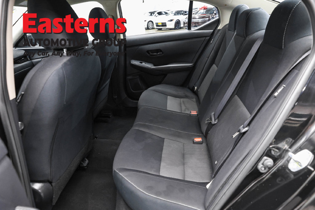 Used 2024 Nissan Sentra SV FWD image 23