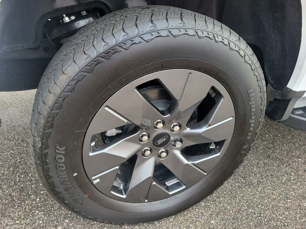 Used 2025 Ford F150 Lightning Flash image 6