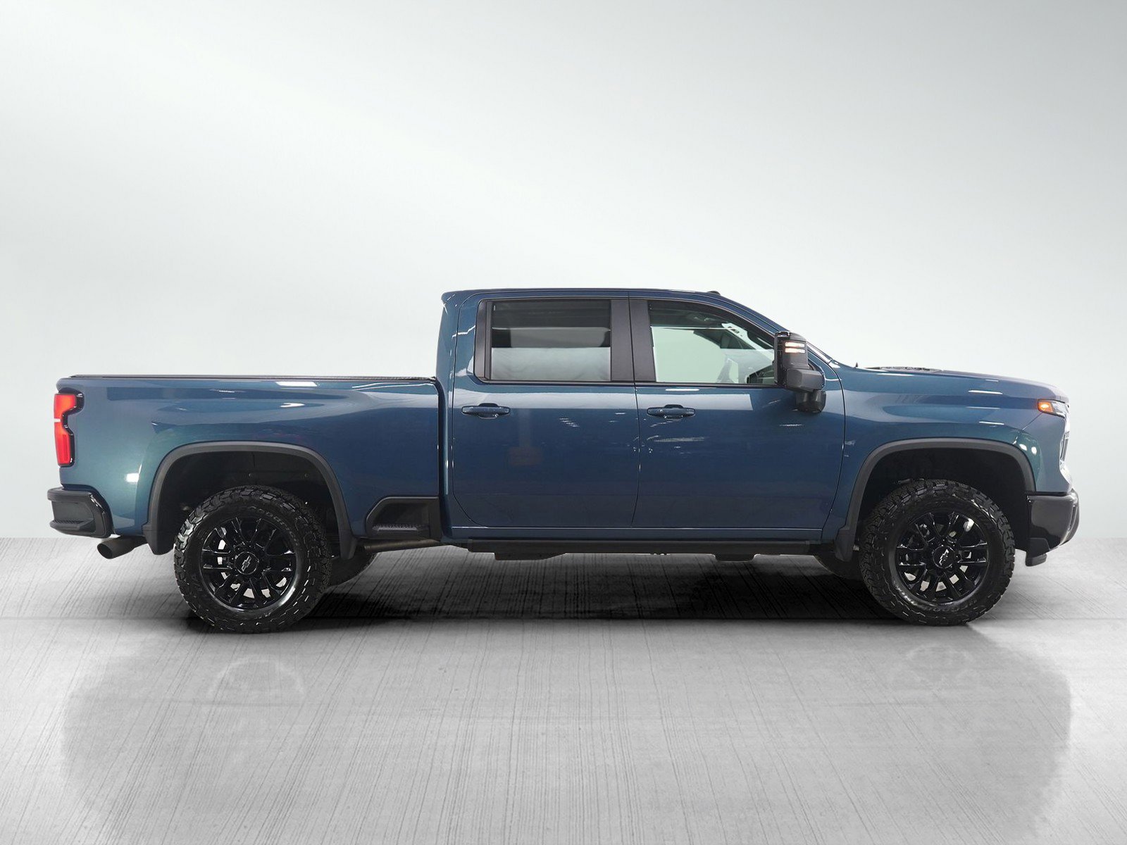 Used 2025 Chevrolet Silverado 2500 LT w/ Trail Boss Package image 6