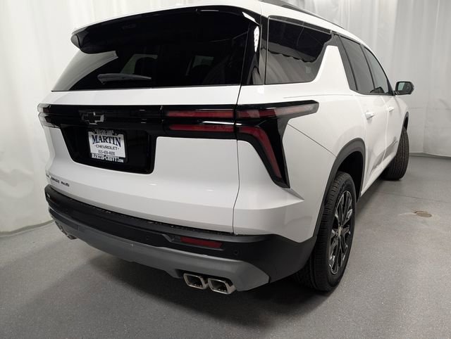 New 2026 Chevrolet Traverse LT w/ Sun and Wheel Package AWD/4WD image 3